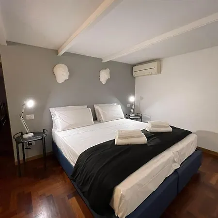 Luciano Monti شقة